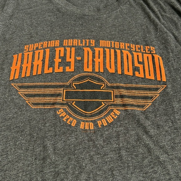 Harley Davidson Chippewa Falls WI gray and orange crew neck t-shirt - Picture 14 of 15